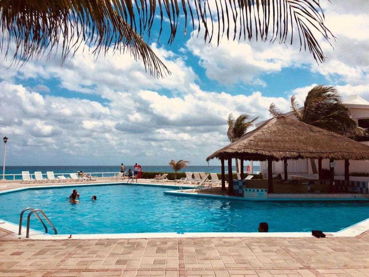 Brisas Sunset Apartment Cancún Exterior foto